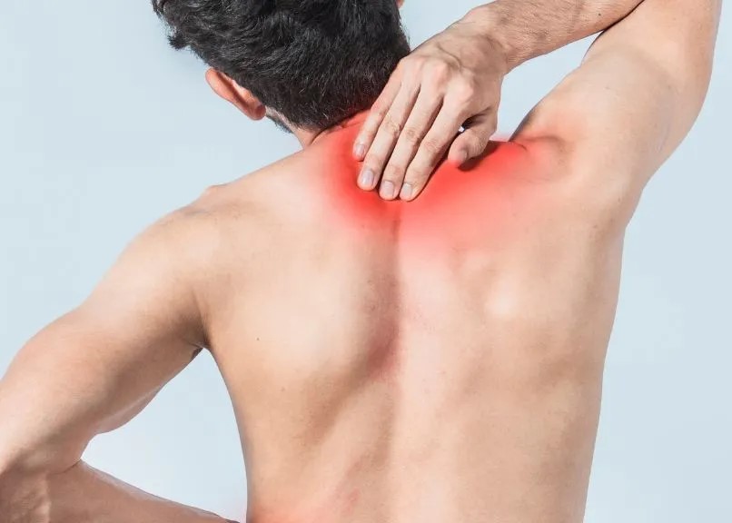 https://staging.triaxisclinic.com/wp-content/uploads/2025/02/upper-back-pain.jpg